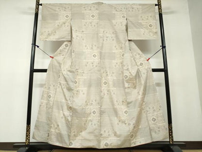 平和屋着物●本場大島紬 白大島 9マルキ 格子草花文 正絹 逸品 DAAW5083ud