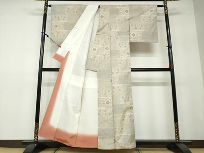 平和屋着物●本場大島紬 白大島 9マルキ 格子草花文 正絹 逸品 DAAW5083ud