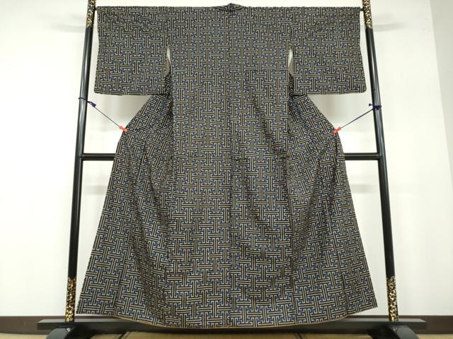 平和屋着物●本場大島紬　龍郷絣　秋名バラ　正絹　逸品　DAAW5137ud