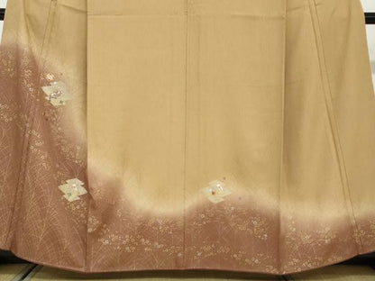 平和屋着物●訪問着 駒刺繍 松皮菱草花文 暈し染め 金銀彩 正絹 逸品 DAAW5156ud