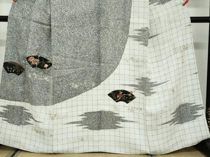 平和屋着物●訪問着　市川團十郎　地紙草花文　たたき染め　金彩　鈴乃屋扱い　正絹　逸品　DAAW5289ud