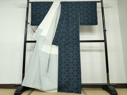 平和屋着物●上質な紬　亀甲柄　正絹　逸品　DAAW5440ud