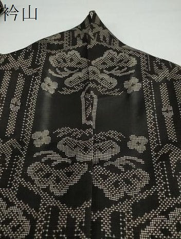 平和屋着物●本場大島紬　7マルキ　草花文　正絹　逸品　DAAW5594ud