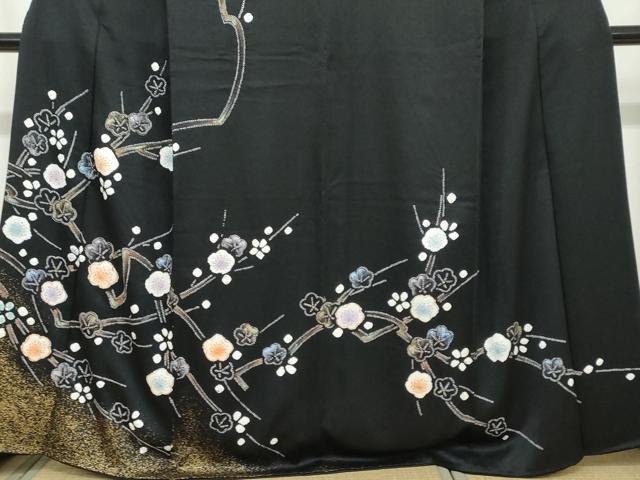 平和屋着物●訪問着 駒刺繍 絞り 枝梅文 黒地 金彩 正絹 逸品 DAAW5774ud