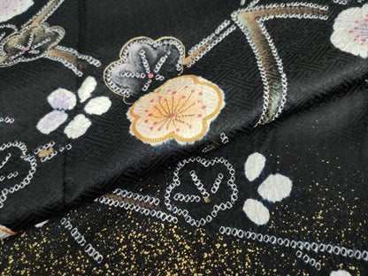 平和屋着物●訪問着 駒刺繍 絞り 枝梅文 黒地 金彩 正絹 逸品 DAAW5774ud