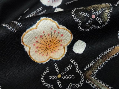 平和屋着物●訪問着 駒刺繍 絞り 枝梅文 黒地 金彩 正絹 逸品 DAAW5774ud