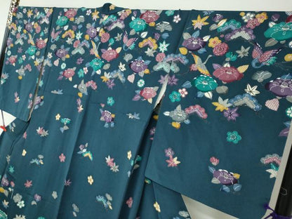 平和屋着物●手差し紅型作家　都巳二　訪問着　飛鶴草花文　鬼しぼ縮緬　正絹　逸品　DAAW5852ud