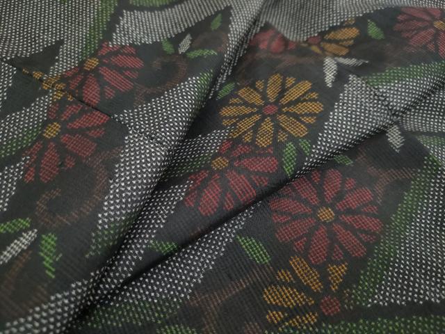 平和屋着物●本場大島紬 7マルキ 松皮菱草花文 正絹 逸品 DAAW5911ud