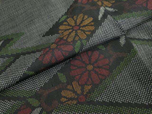 平和屋着物●本場大島紬 7マルキ 松皮菱草花文 正絹 逸品 DAAW5911ud