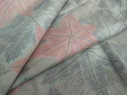平和屋着物●本場大島紬 白大島 7マルキ 舞葉文 正絹 逸品 DAAW5968ud