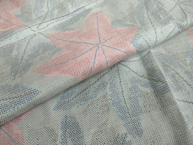 平和屋着物●本場大島紬 白大島 7マルキ 舞葉文 正絹 逸品 DAAW5968ud