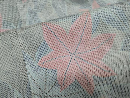 平和屋着物●本場大島紬 白大島 7マルキ 舞葉文 正絹 逸品 DAAW5968ud