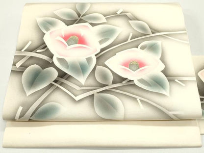 平和屋着物●塩瀬 九寸名古屋帯 手描き 枝椿文 薄卵色 金彩 正絹 逸品 DAAW6655ob