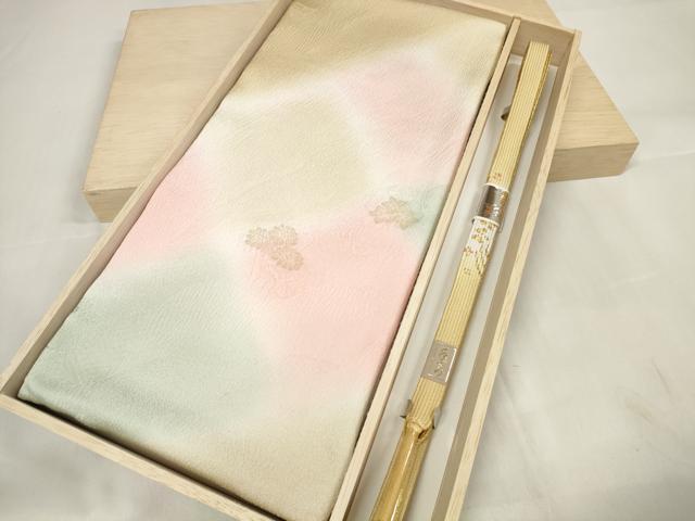 平和屋着物●和装小物 帯締め・帯揚げセット 霞花文 高麗組 手組紐 金糸 逸品 未使用 DAAW8426zzz