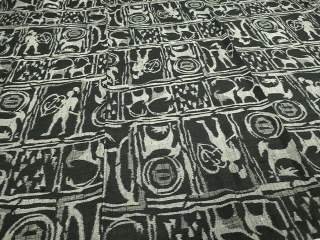 平和屋着物▽上質な紬 単衣 壁画文様 狩猟文 黒地 正絹 逸品 未使用 DAAW9276sf