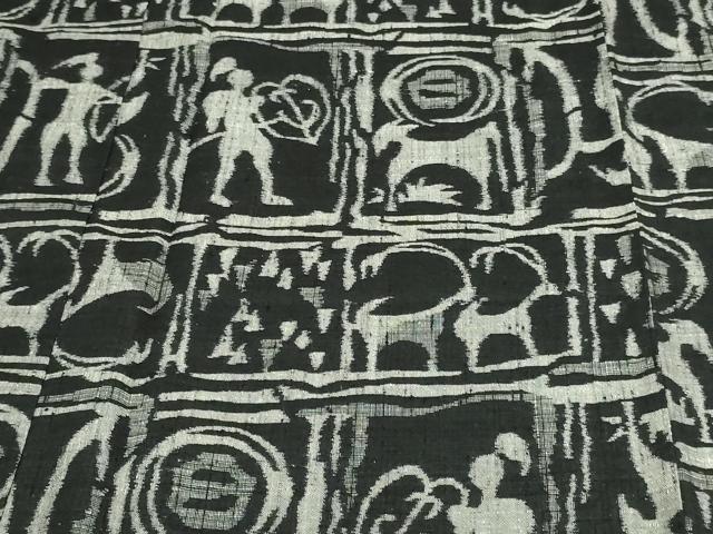 平和屋着物▽上質な紬 単衣 壁画文様 狩猟文 黒地 正絹 逸品 未使用 DAAW9276sf