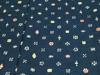 平和屋着物▽上質な小紋 単衣 紬地 型染め 舞花文 正絹 逸品 DAAW9349sf