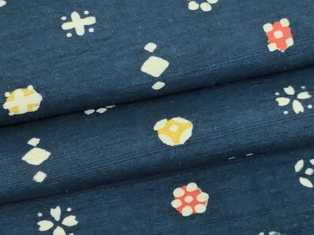 平和屋着物▽上質な小紋 単衣 紬地 型染め 舞花文 正絹 逸品 DAAW9349sf