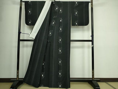 平和屋着物▽上質な紬 単衣 変わり間道 黒地 正絹 逸品 DAAW9354sf