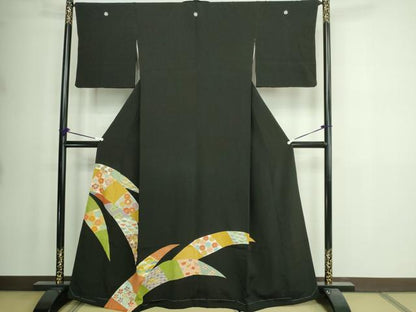 平和屋着物■豪華黒留袖　駒刺繍　草花文　金彩　正絹　逸品　DAAW9594sf