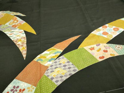 平和屋着物■豪華黒留袖　駒刺繍　草花文　金彩　正絹　逸品　DAAW9594sf