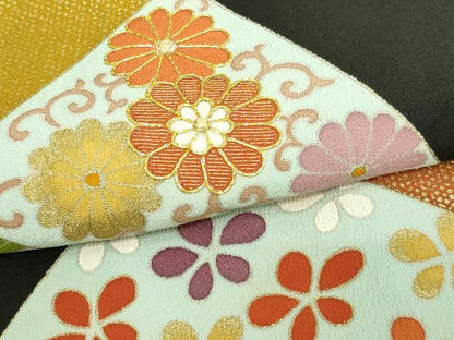 平和屋着物■豪華黒留袖　駒刺繍　草花文　金彩　正絹　逸品　DAAW9594sf