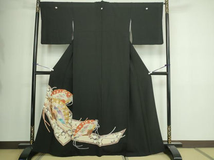 平和屋着物■豪華黒留袖　駒刺繍　檜扇孔雀花文　金彩　正絹　逸品　DAAW9613sf