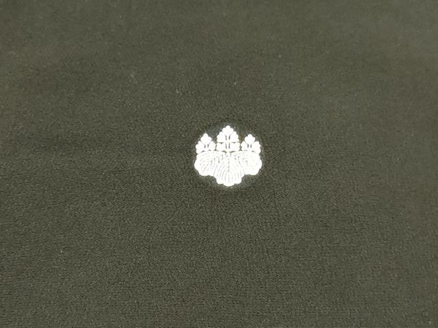 平和屋着物■豪華黒留袖　駒刺繍　扇面花鳥文　金彩　正絹　逸品　DAAX0175cm