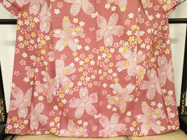 平和屋着物●小振袖 二尺袖 舞桜文 洗える着物 DAAX1541op