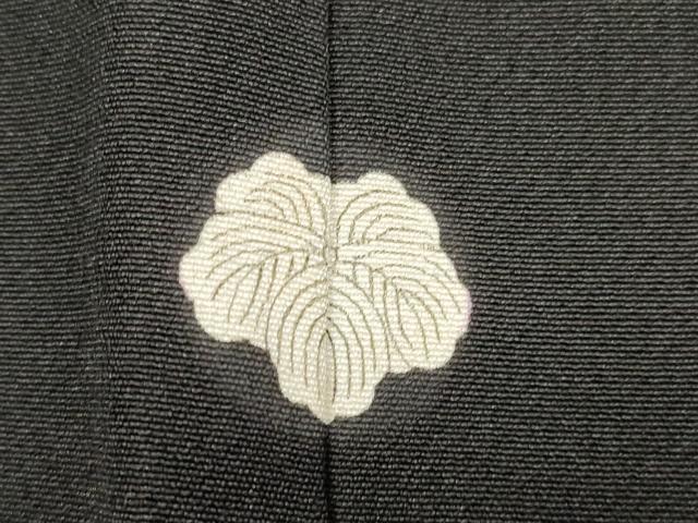平和屋着物■豪華黒留袖　駒刺繍　群鶴松文　金銀彩　正絹　逸品　DAAX2263xg