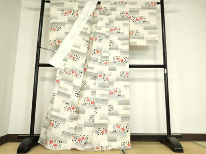 平和屋着物▽上質な紬　単衣　横段花文　正絹　逸品　DAAX3041az
