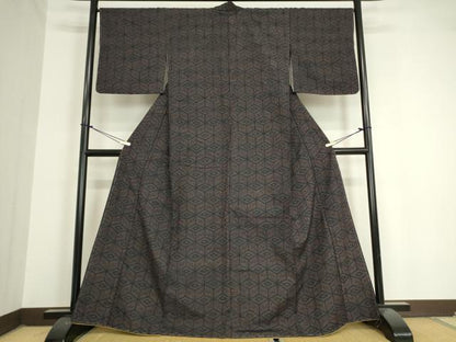 平和屋着物●上質な紬 　幾何学文　正絹　逸品　未使用　DAAX3791az
