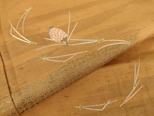 平和屋着物●訪問着 紬地 刺繍 若松葉 松ぼっくり 金彩 さが美扱い 正絹 逸品 DAAX4109ps