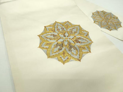平和屋着物●塩瀬　九寸名古屋帯　駒刺繍　総刺繍　花丸文　金銀彩　正絹　逸品　DAAX4222ps