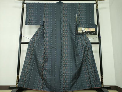 平和屋着物●都喜ヱ門 本場大島紬 9マルキ 泥染 藍の更紗 藤絹織物謹製 証紙付き 正絹 逸品 DAAX4271ps
