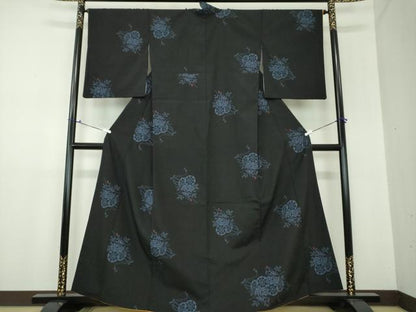 平和屋着物●民芸手織　越後絣　花車文　黒地　吉沢織物　証紙付き　正絹　逸品　DAAX4326ps