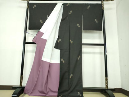 平和屋着物●本場大島紬 9マルキ 地空 古代染色純泥染 鴛鴦文 里島絹織物謹製 証紙付き 正絹 逸品 未使用 DAAX4509ps