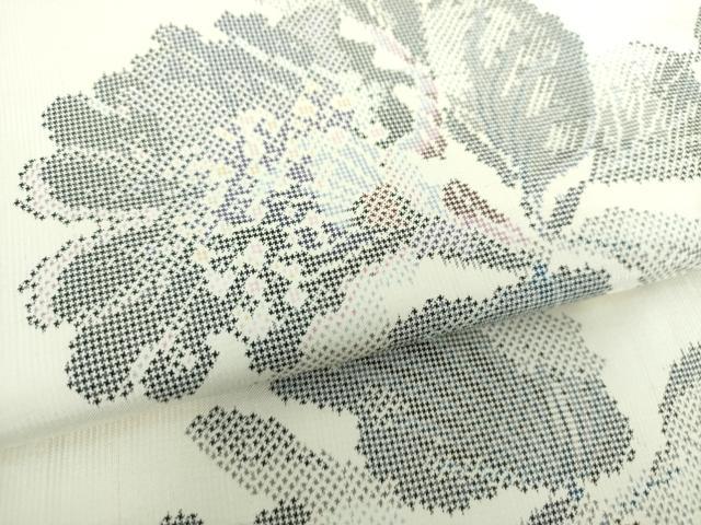 平和屋着物●本場大島紬　白大島　7マルキ　舞花文　正絹　逸品　未使用　DAAX4687ps
