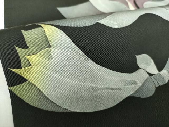 平和屋着物●塩瀬　九寸名古屋帯　作家物　ろうけつ染め　枝花文　黒地　正絹　逸品　DAAX4935ps
