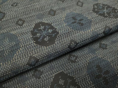 平和屋着物●本場大島紬　幾何学横段文　正絹　逸品　DAAX8515du