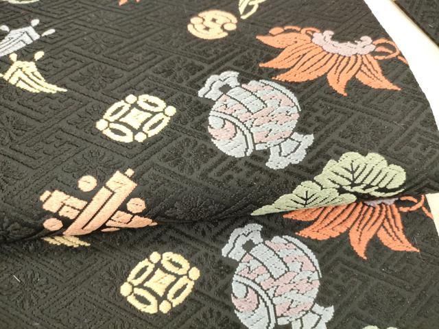 平和屋着物●九寸名古屋帯　唐織　宝尽くし松文　黒地　正絹　逸品　DAAX8554cm