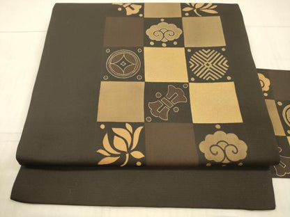 平和屋着物●塩瀬 九寸名古屋帯 宝尽くし草葉文 黒地 金糸 正絹 逸品 DAAX8867cm