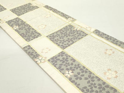 平和屋着物●六通柄袋帯 唐織 舞桜間道 変わり市松 金糸 正絹 逸品 DAAY0249ob
