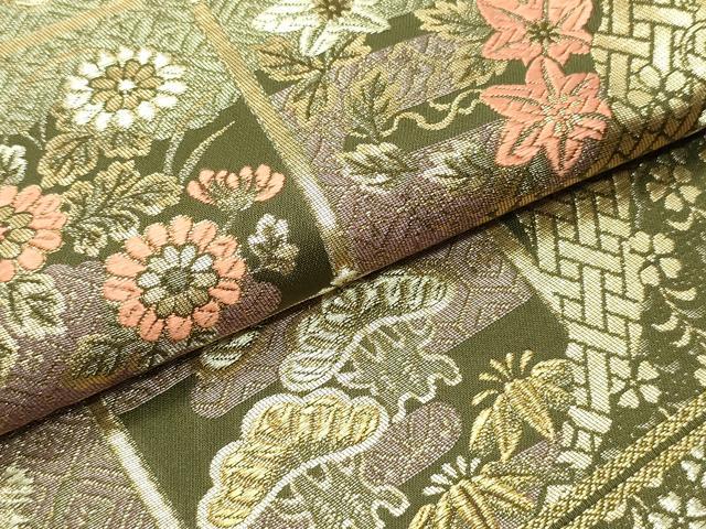 平和屋着物●六通柄袋帯 唐織 変わり市松亀甲花松文 金糸 正絹 逸品 DAAY0344ob