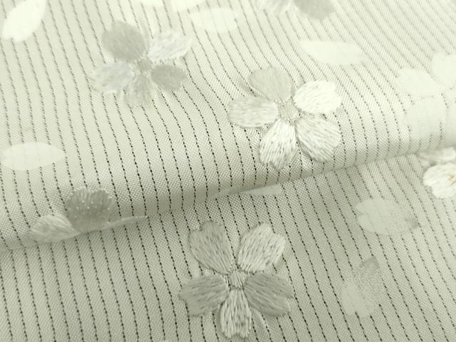 平和屋着物●本場縞大島紬　刺繍　舞桜　正絹　逸品　DAAY1060ps