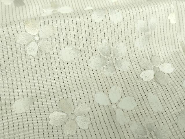 平和屋着物●本場縞大島紬　刺繍　舞桜　正絹　逸品　DAAY1060ps