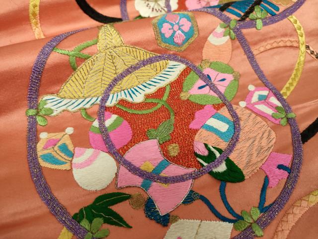 平和屋着物●アンティーク　大正ロマン　九寸名古屋帯　駒刺繍　総刺繍　鏡裏花文　宝尽くし　金糸　正絹　逸品　DAAY1189ps
