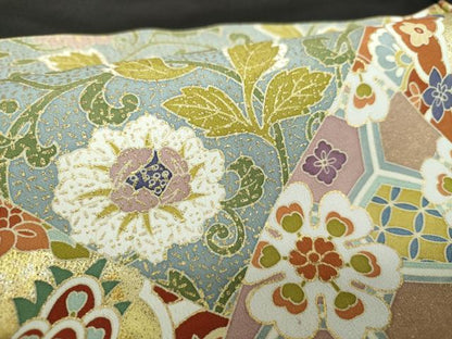 平和屋着物●豪華黒留袖　駒刺繍　正倉院鳳凰更紗花文　金彩　正絹　逸品　DAAY1513ps