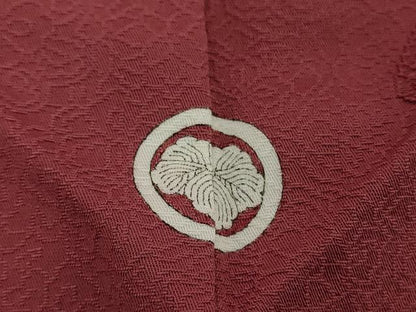 平和屋着物●上質な色無地　貝合わせ花地紋　濃浅蘇芳色　正絹　逸品　DAAY1528ps