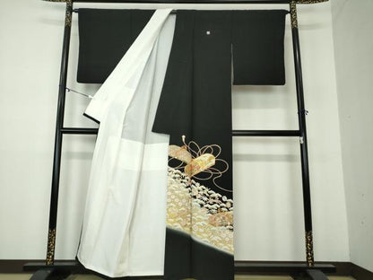 平和屋着物●豪華黒留袖 作家物 駒刺繍 宝尽くし 文箱花文 暈し染め 金彩 正絹 逸品 DAAY1540ps